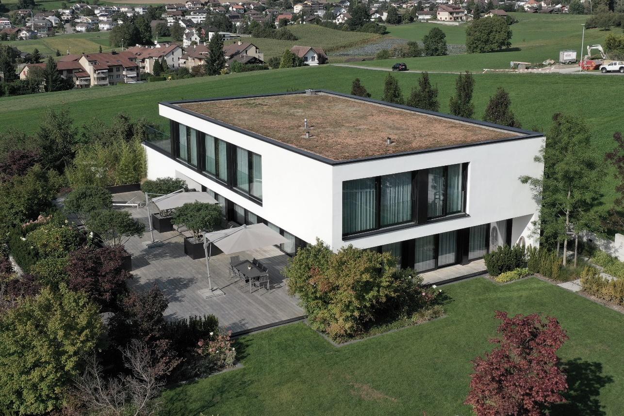 Garten und Terrasse Einfamilienhaus Reinach AG